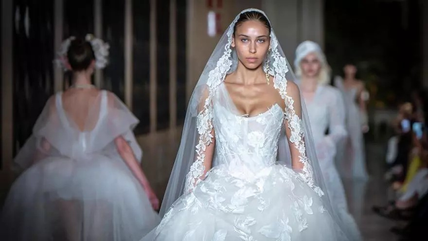 Vivienne Westwood Deslumbra con su Colección BRIDAL 2026 en la Barcelona Bridal Night