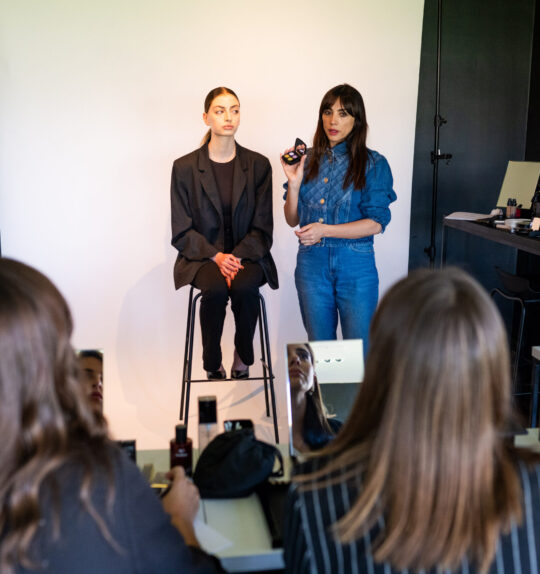 CLAIRVOYANCE DE CHANEL: Taller de maquillaje descubriendo la colección OTOÑO 2024