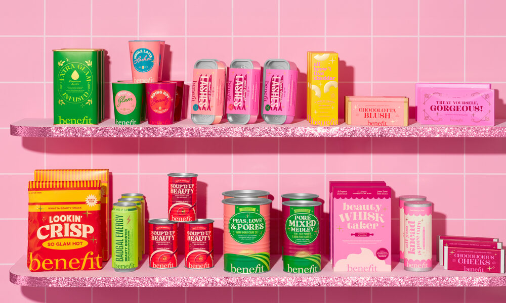 BENEMART ABRE SUS PUERTAS: UNA NAVIDAD LLENA DE BELLEZA JUNTO A BENEFIT COSMETICS