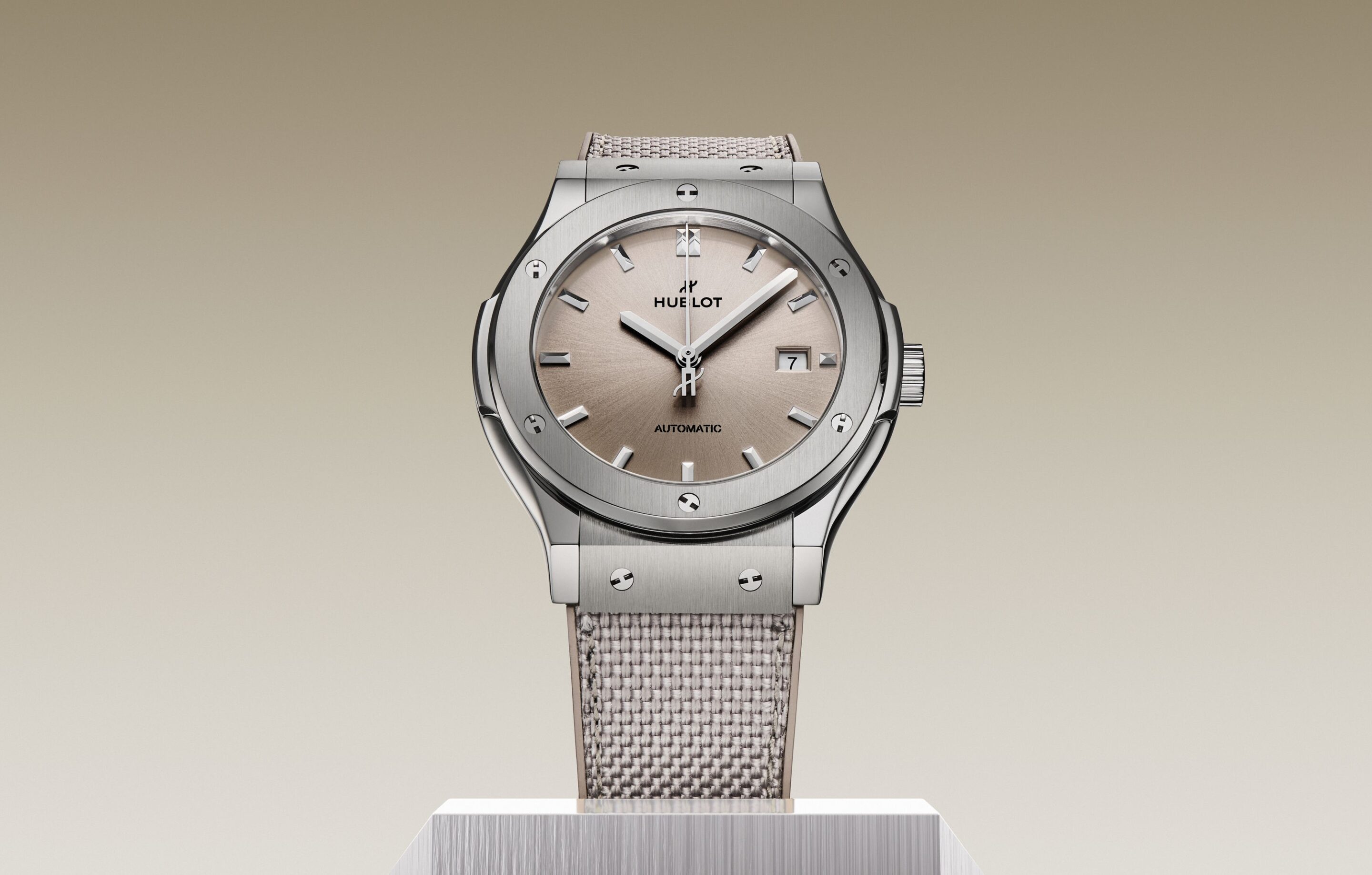 Hublot Classic Fusion Essential Taupe Volume IV, elegancia monocroma en clave contemporánea