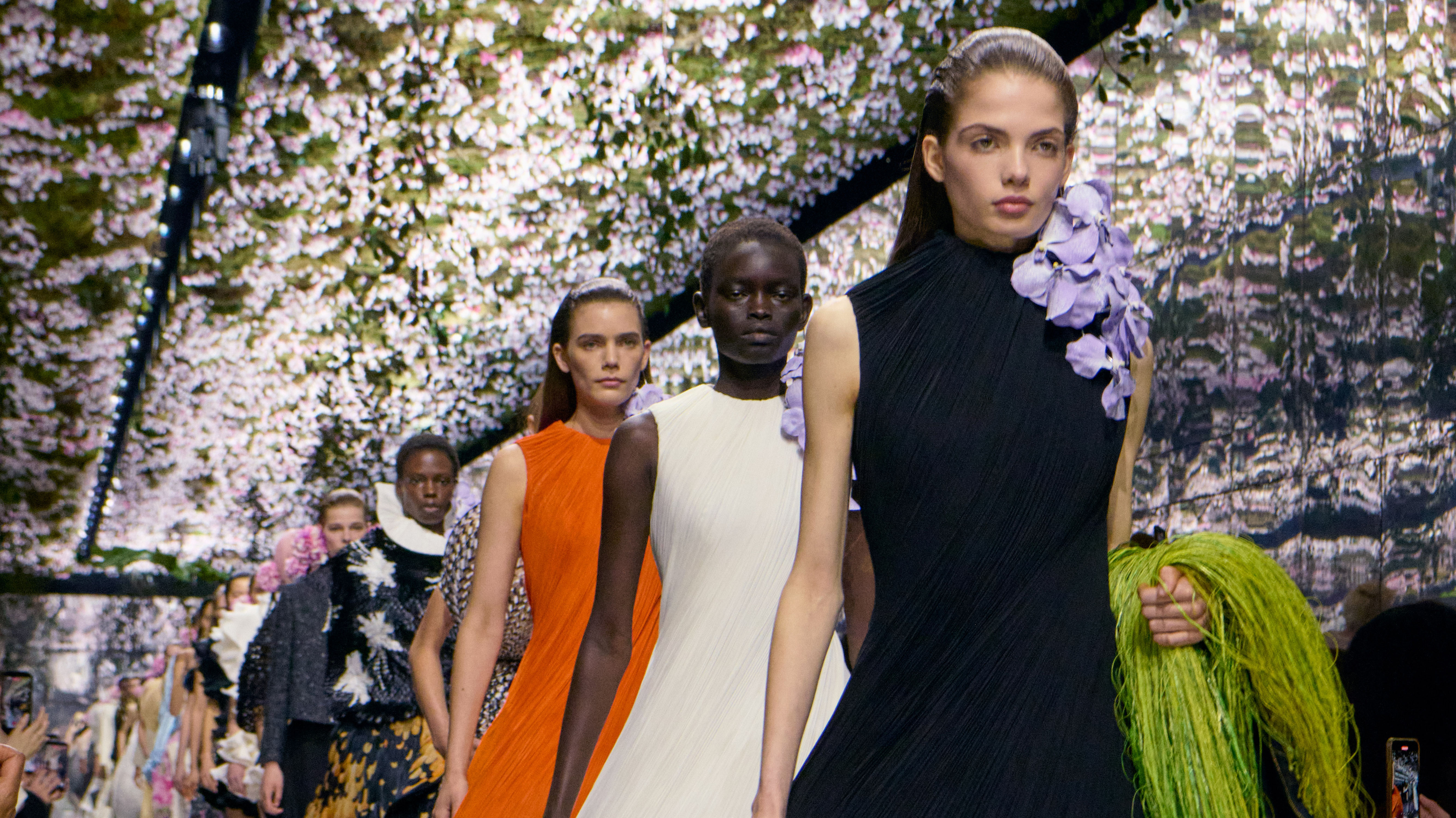 DIOR COUTURE PRIMAVERA-VERANO 2026: JONATHAN ANDERSON PRESENTA SU PROPUESTA DE ALTA COSTURA